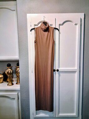 Sleeveless Maxi Dress